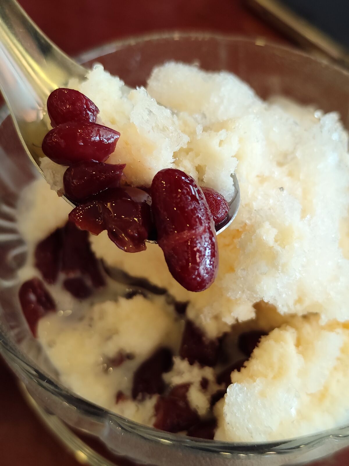 ถั่วแดงนมสดราดเกล็ดน้ำแข็ง ร้านเหมือนฝัน แจ้งวัฒนะ